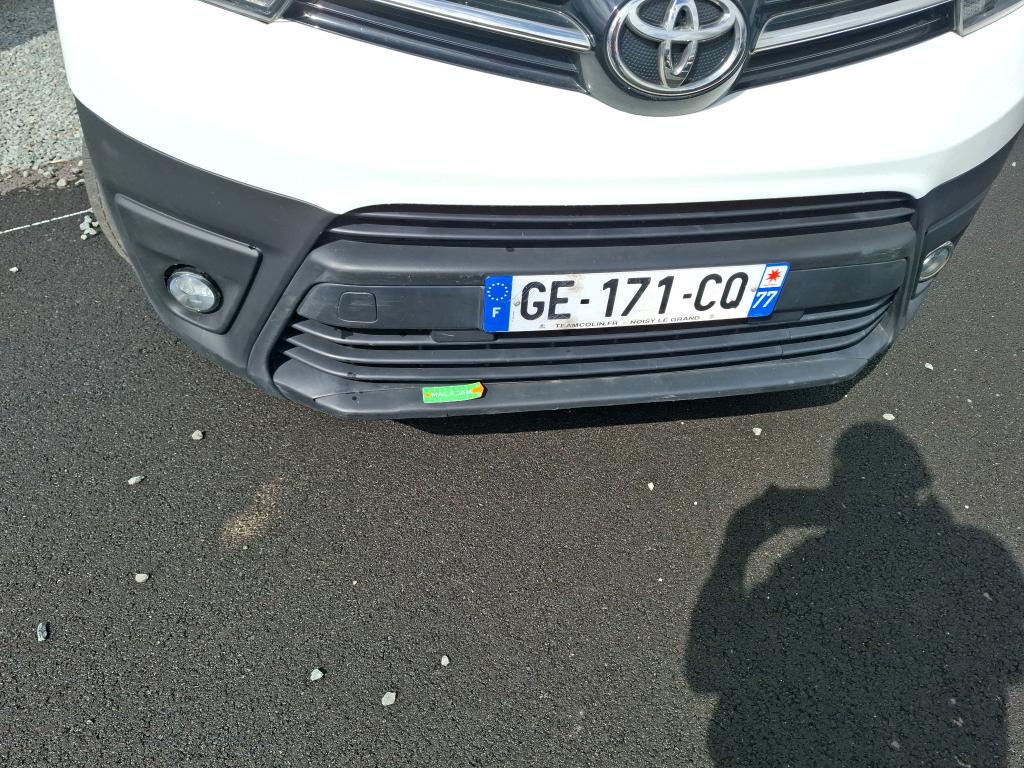 TOYOTA  2022