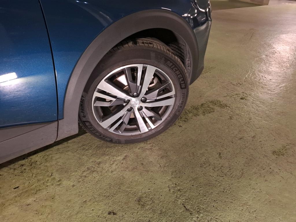 PEUGEOT PEUGEOT 3008 Hybrid 225 e-EAT8 Active Pack 2023