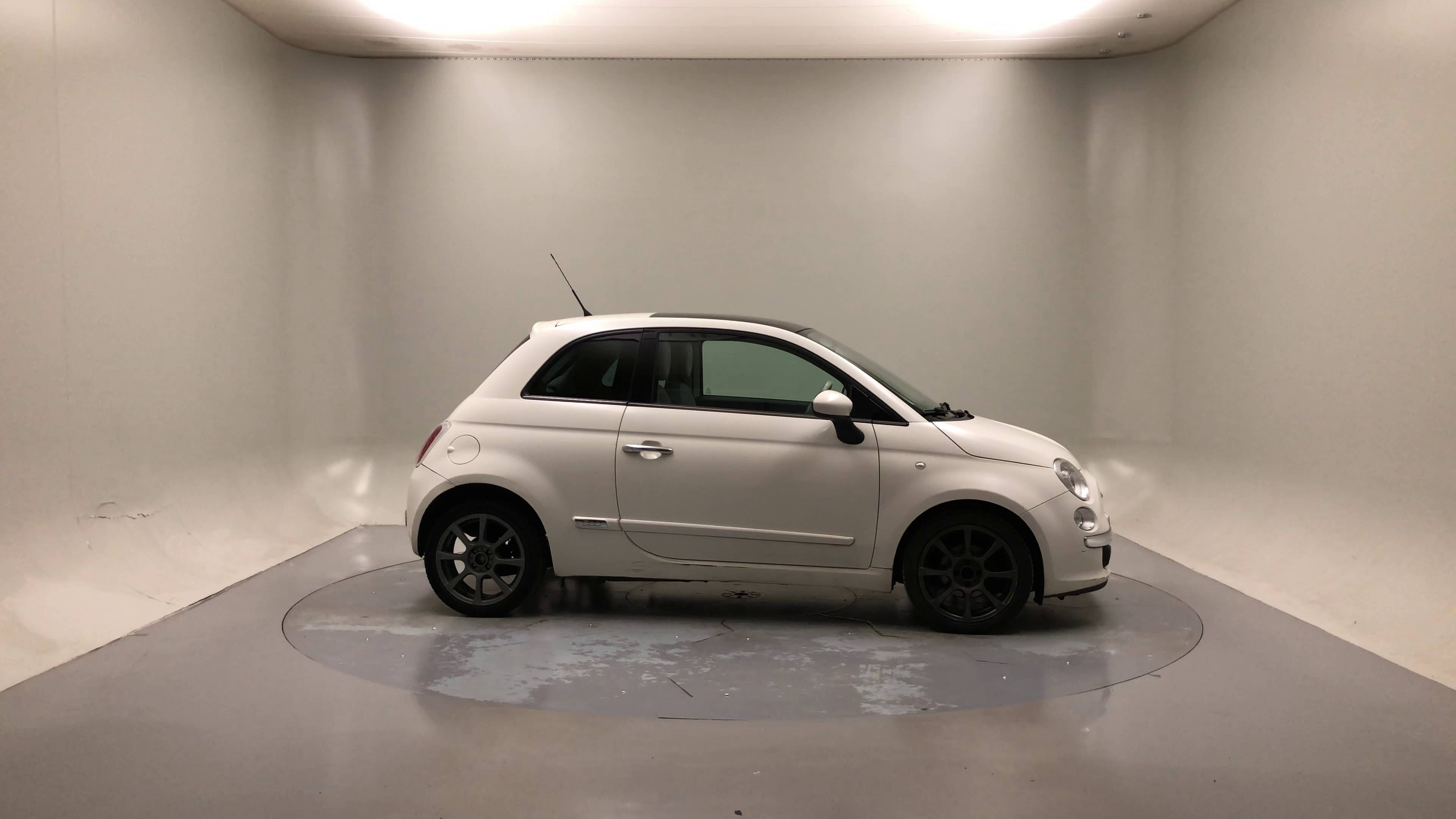FIAT  2011