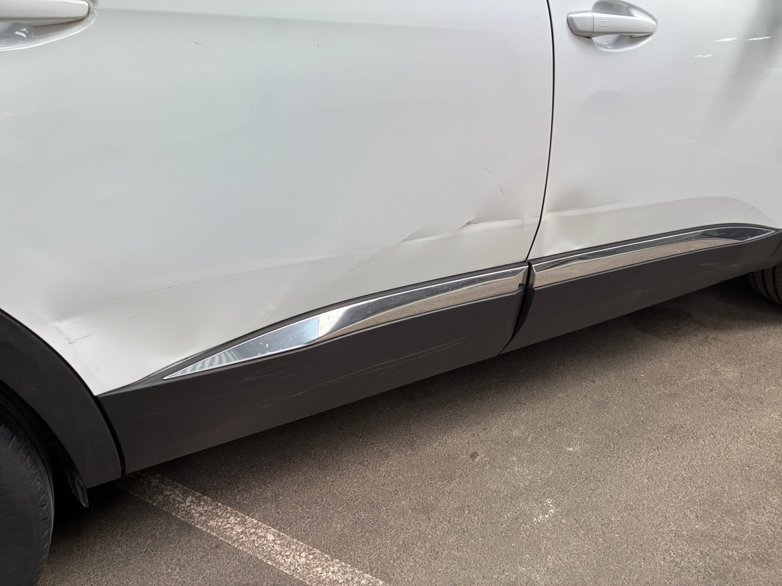 PEUGEOT 5008 5008 PureTech 130ch S&S EAT8 GT Line 2020
