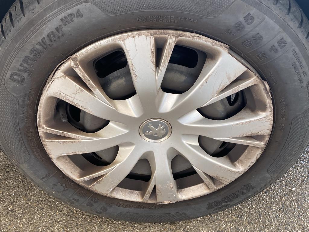 PEUGEOT 208 AFFAIRE PURETECH 82 S&S BVM5 PREMIUM PACK 2019