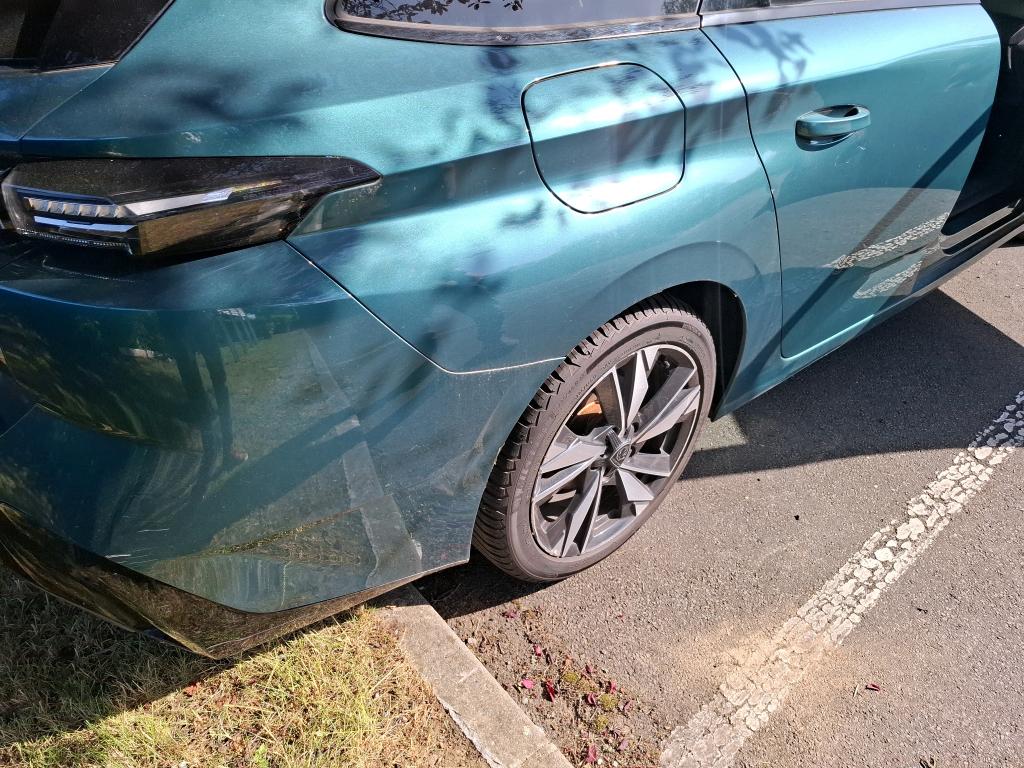 PEUGEOT PEUGEOT 308 SW BlueHDi 130ch S&S EAT8 Allure 2022