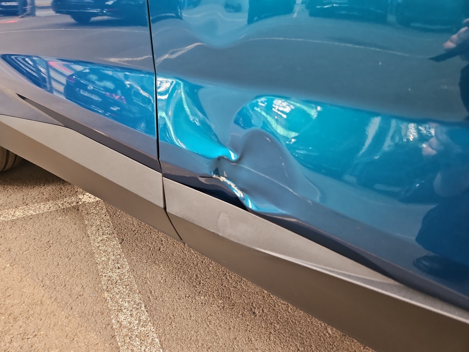 PEUGEOT 408 ALLURE  HYBRID 136 E-DCS6 2025