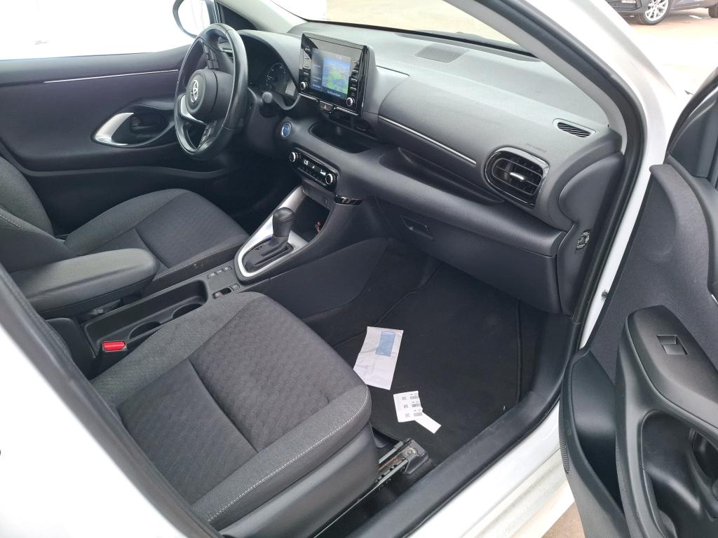 TOYOTA  2022