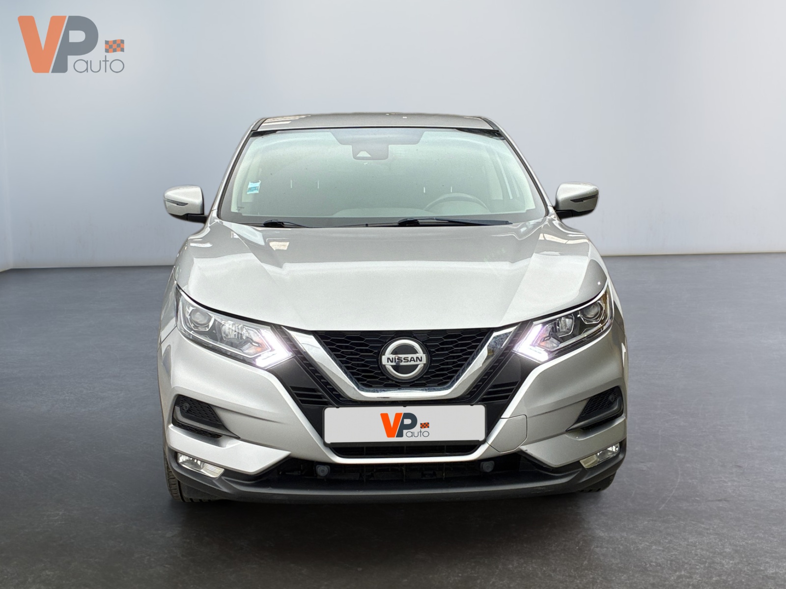 NISSAN  2019