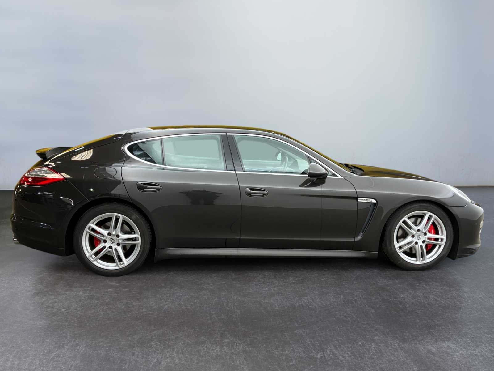 PORSCHE  2010