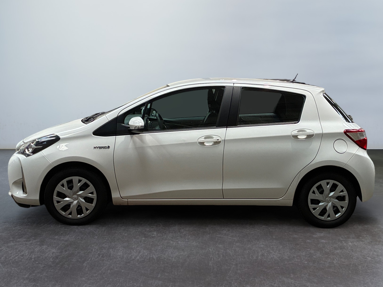 TOYOTA YARIS HYBRIDE AFFAIRES 100H FRANCE BUSINESS 2020