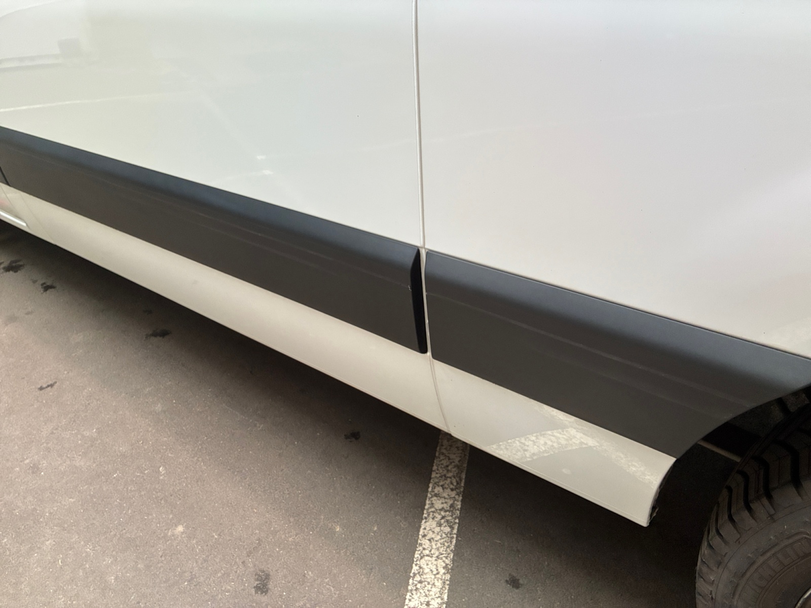 RENAULT MASTER FOURGON MASTER FGN L2H2 3.5t 2.3 dCi 145 ENERGY E6 GRAND CONFORT 2019