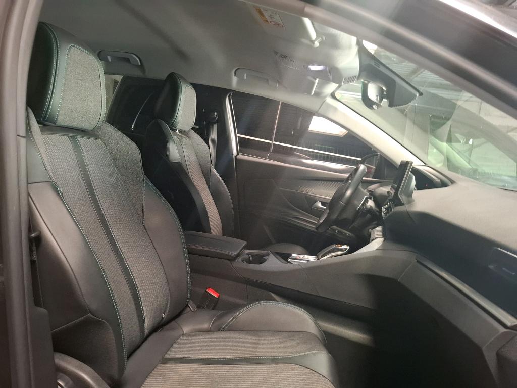 PEUGEOT PEUGEOT 3008 Hybrid 225 e-EAT8 Allure 2022
