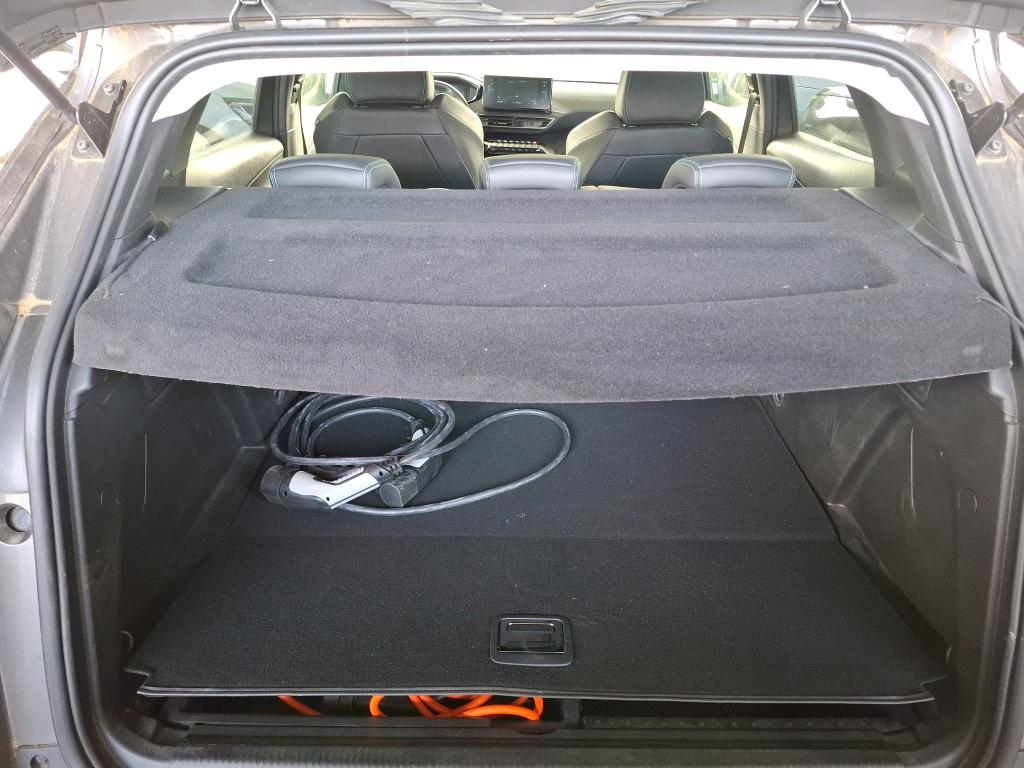 PEUGEOT PEUGEOT 3008 Hybrid 225 e-EAT8 Allure 2023