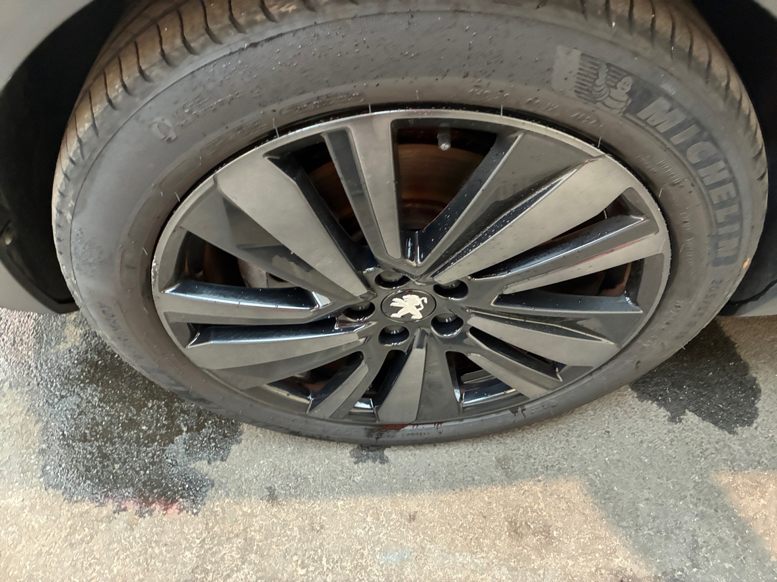 PEUGEOT 3008 Hybrid4 300 e-EAT8 2022