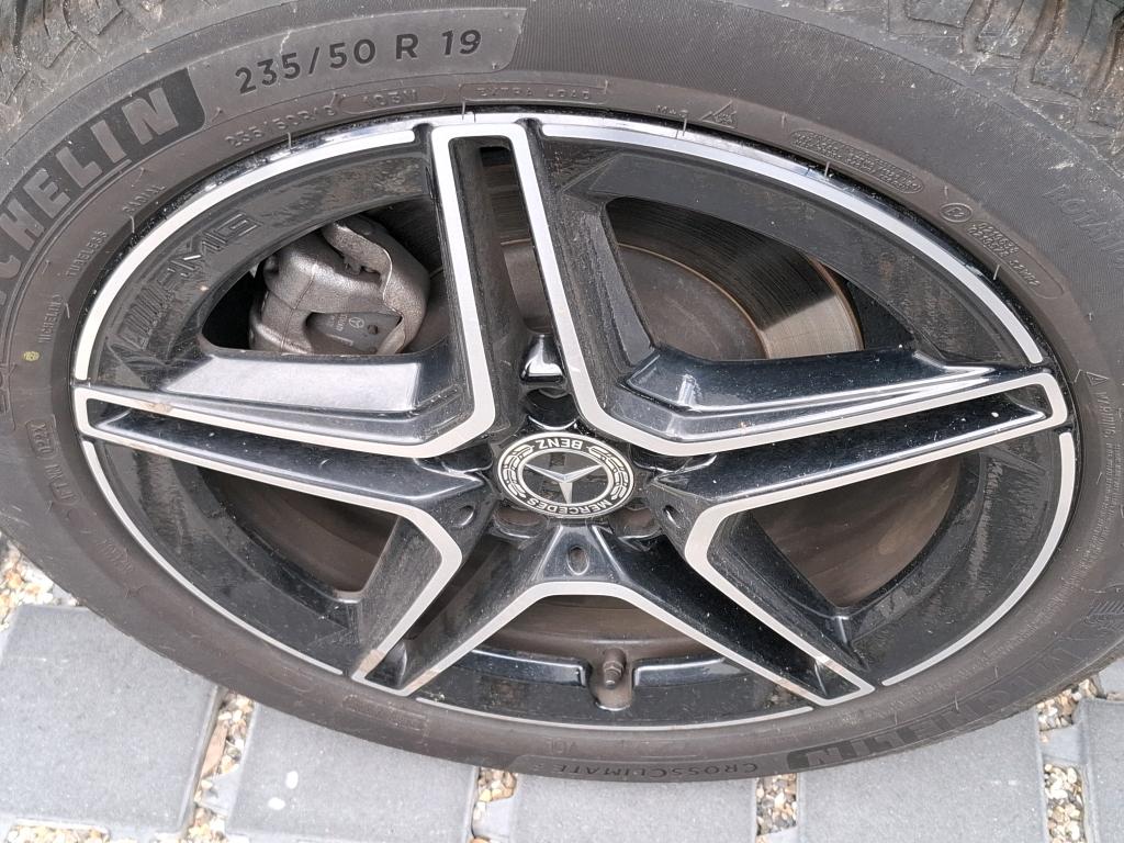 MERCEDES MERCEDES GLA II 220 d 8G-DCT 4Matic AMG Line 2023