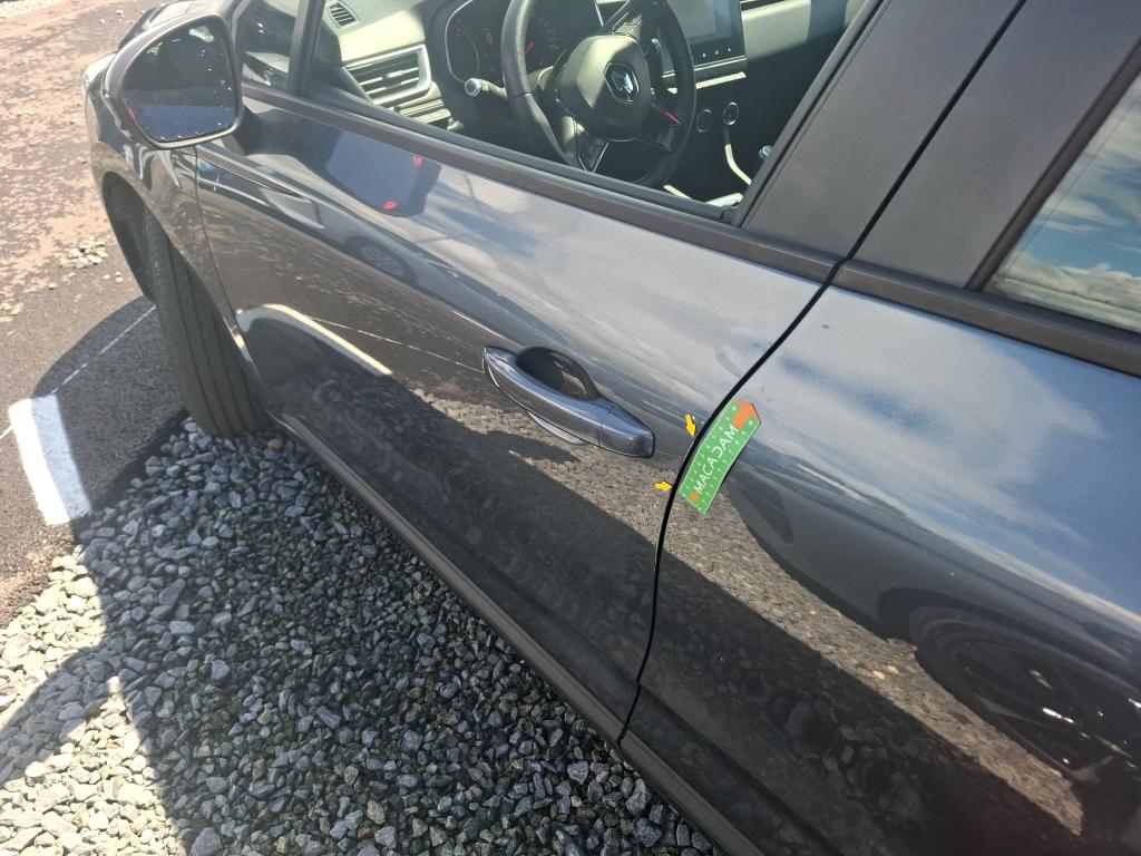 RENAULT RENAULT CLIO SOCIETE BLUE DCI 85 AIR NAV 2020