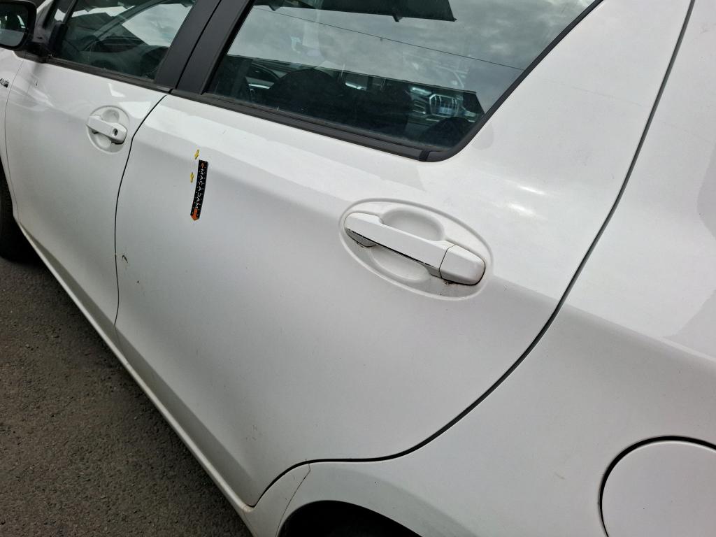 TOYOTA  2019