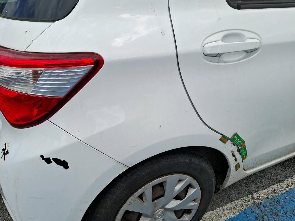 TOYOTA  2019