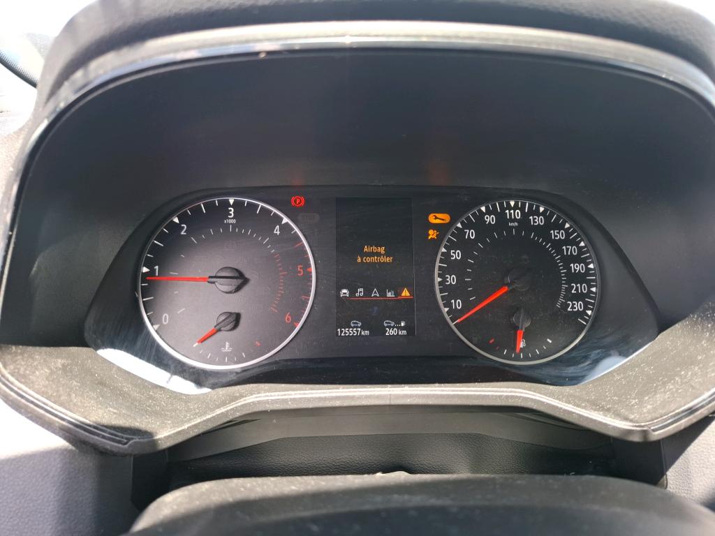 RENAULT RENAULT CLIO SOCIETE BLUE DCI 100 - 21N AIR NAV 2022
