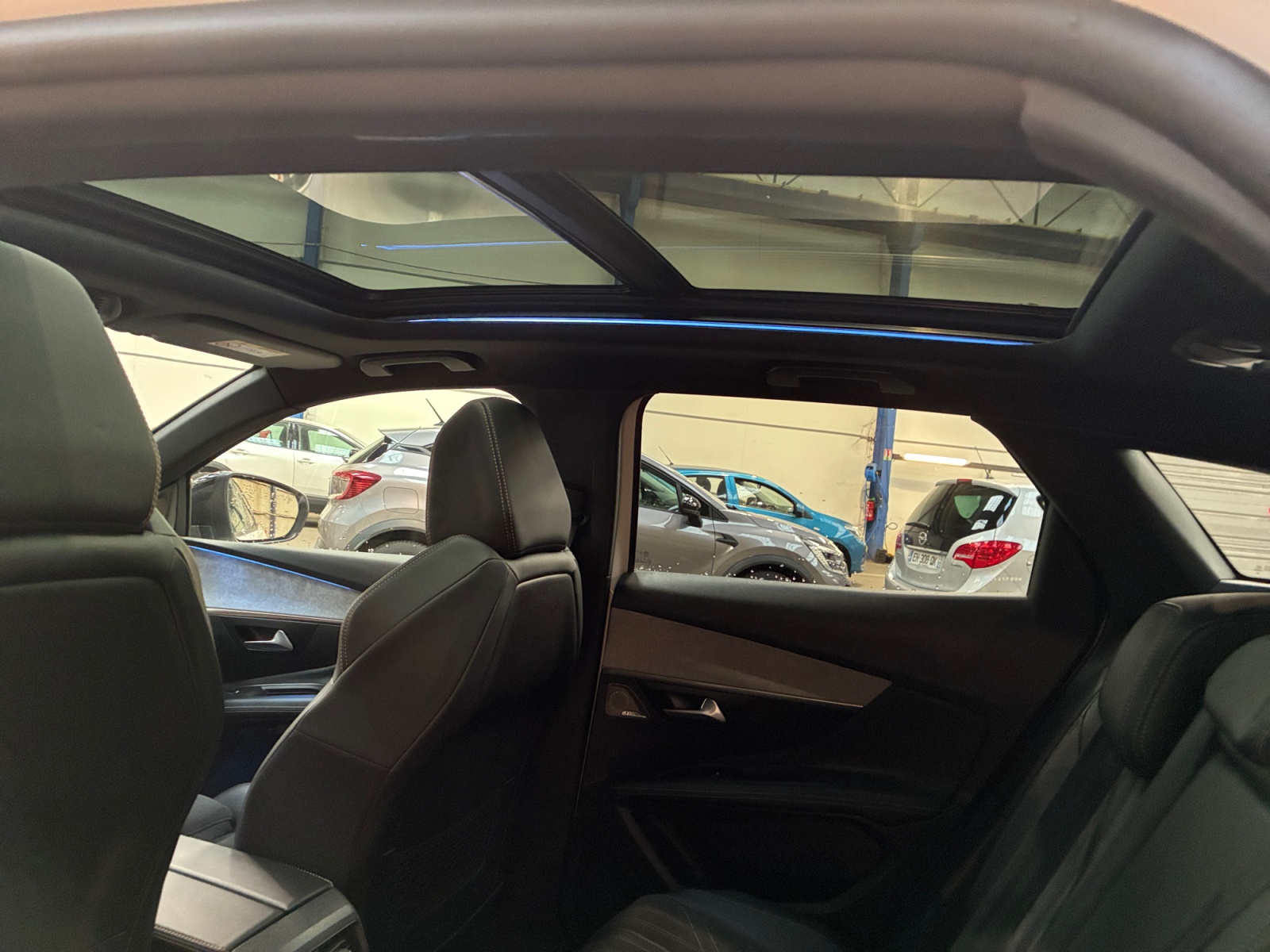 PEUGEOT 3008 Hybrid4 300 e-EAT8 2022