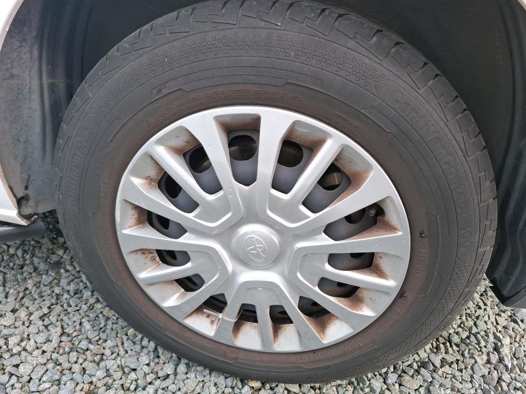 TOYOTA  2022