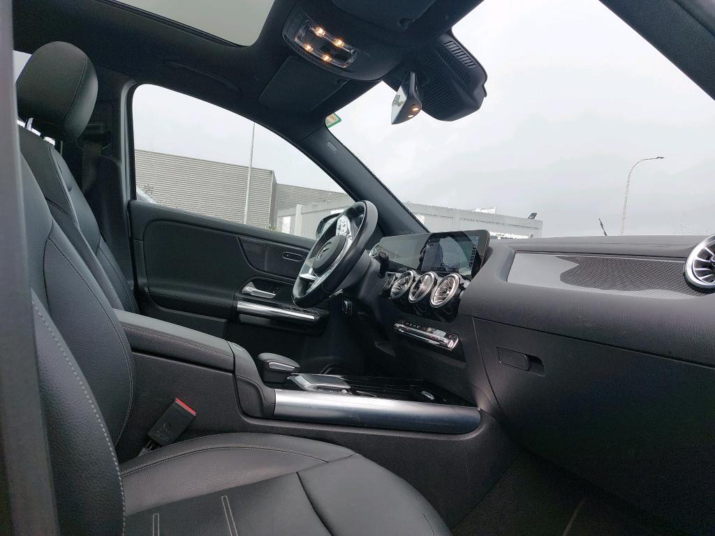 MERCEDES MERCEDES GLA II 200 d 8G-DCT AMG Line 2022