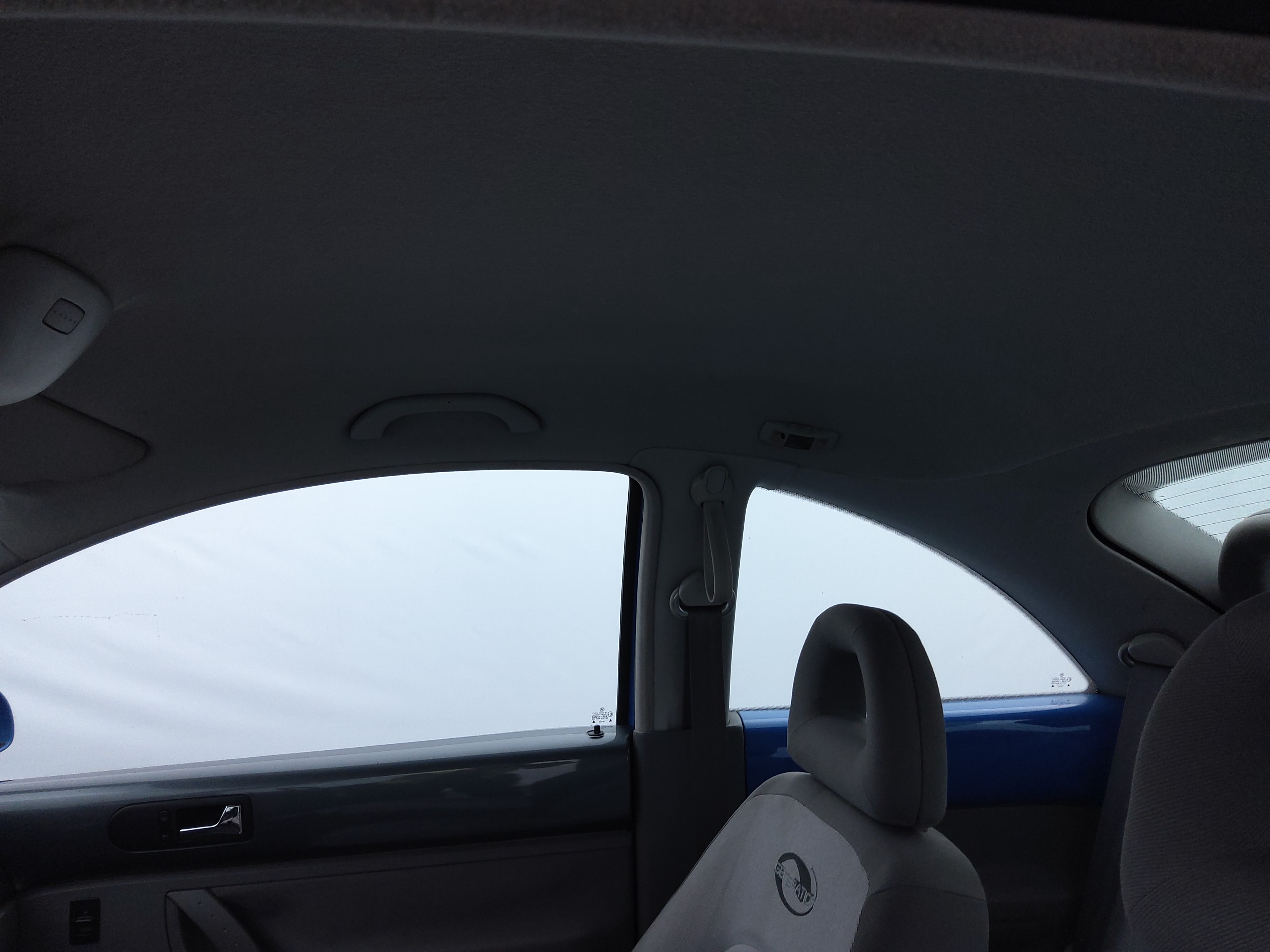 VOLKSWAGEN  2002