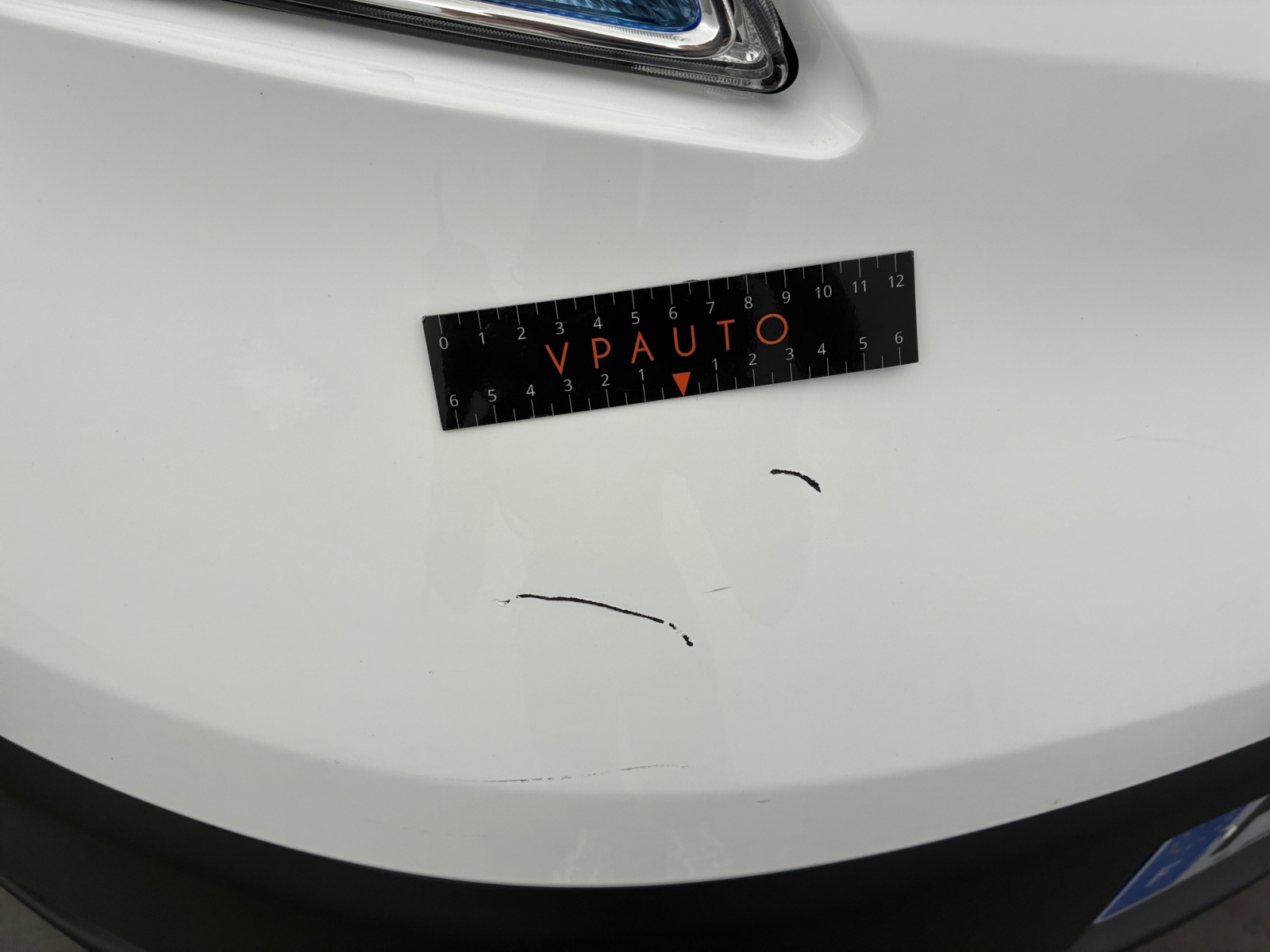 NISSAN  2020