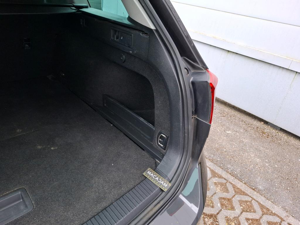 VOLKSWAGEN VOLKSWAGEN PASSAT SW 2.0 TDI EVO SCR 122 DSG7 Life Plus 2023