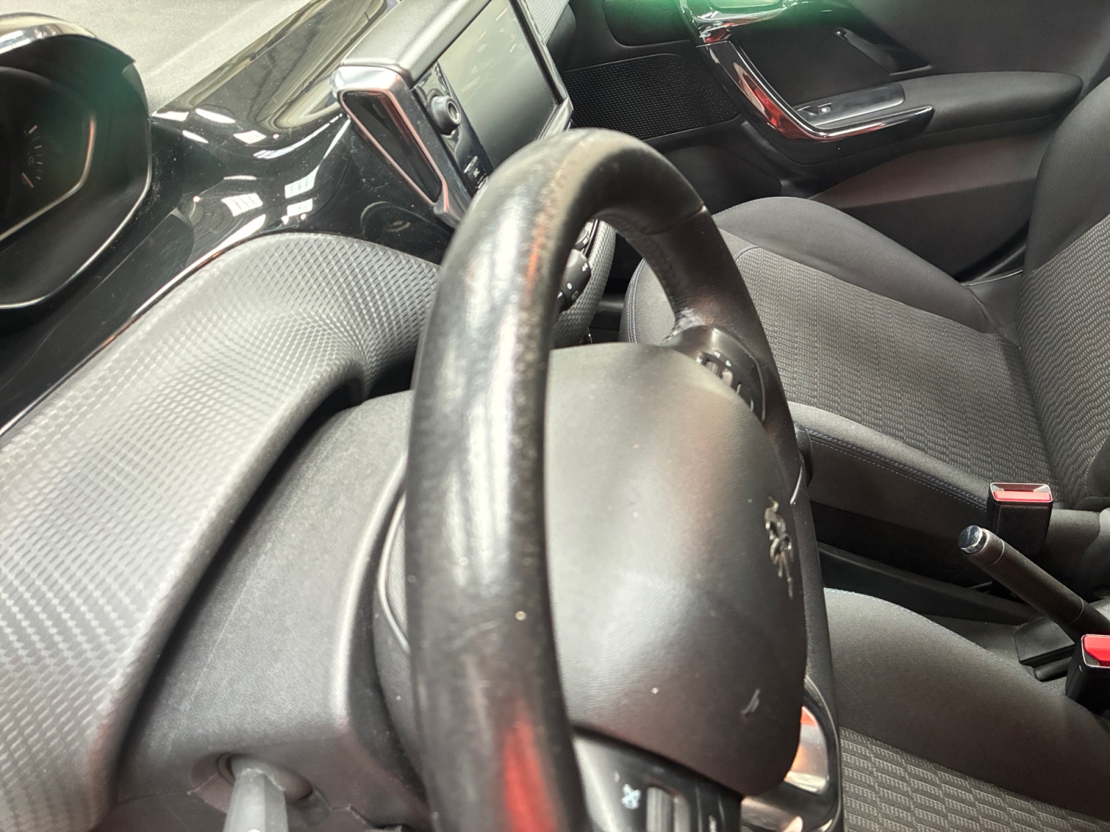 PEUGEOT 208 208 1.2 PureTech 82ch BVM5 Style 2018