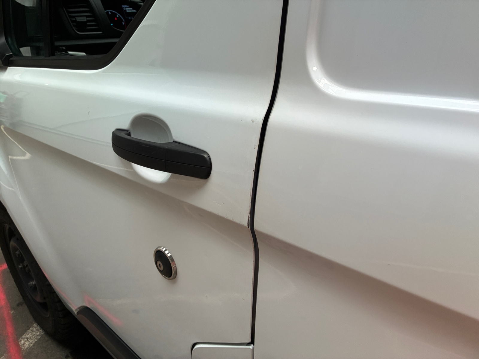 FORD TRANSIT CUSTOM FOURGON 300 L2H1 2.0 ECOBLUE 170 BVA TREND BUSINESS 2023
