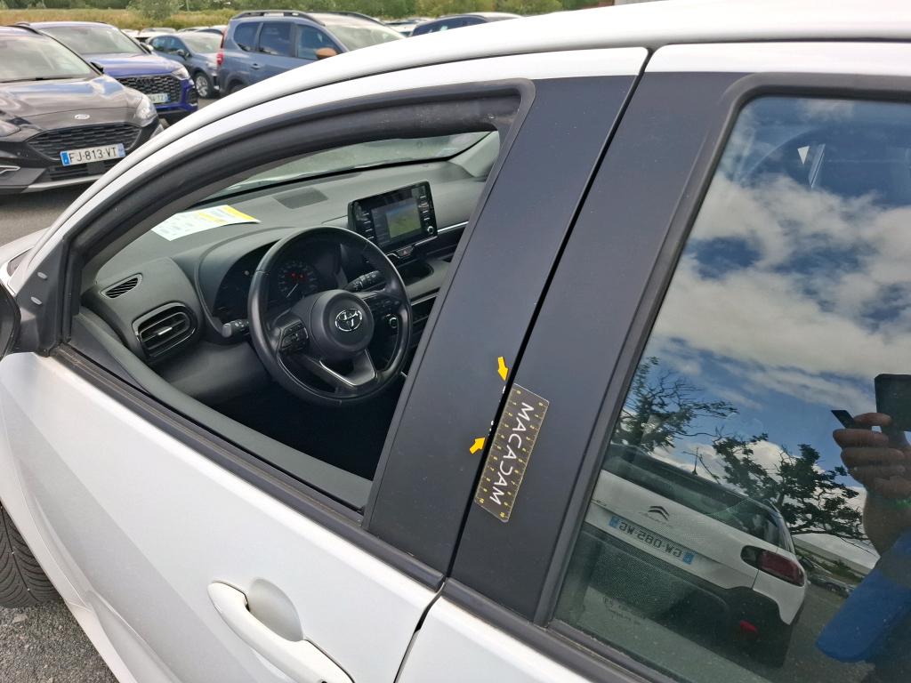 TOYOTA  2022