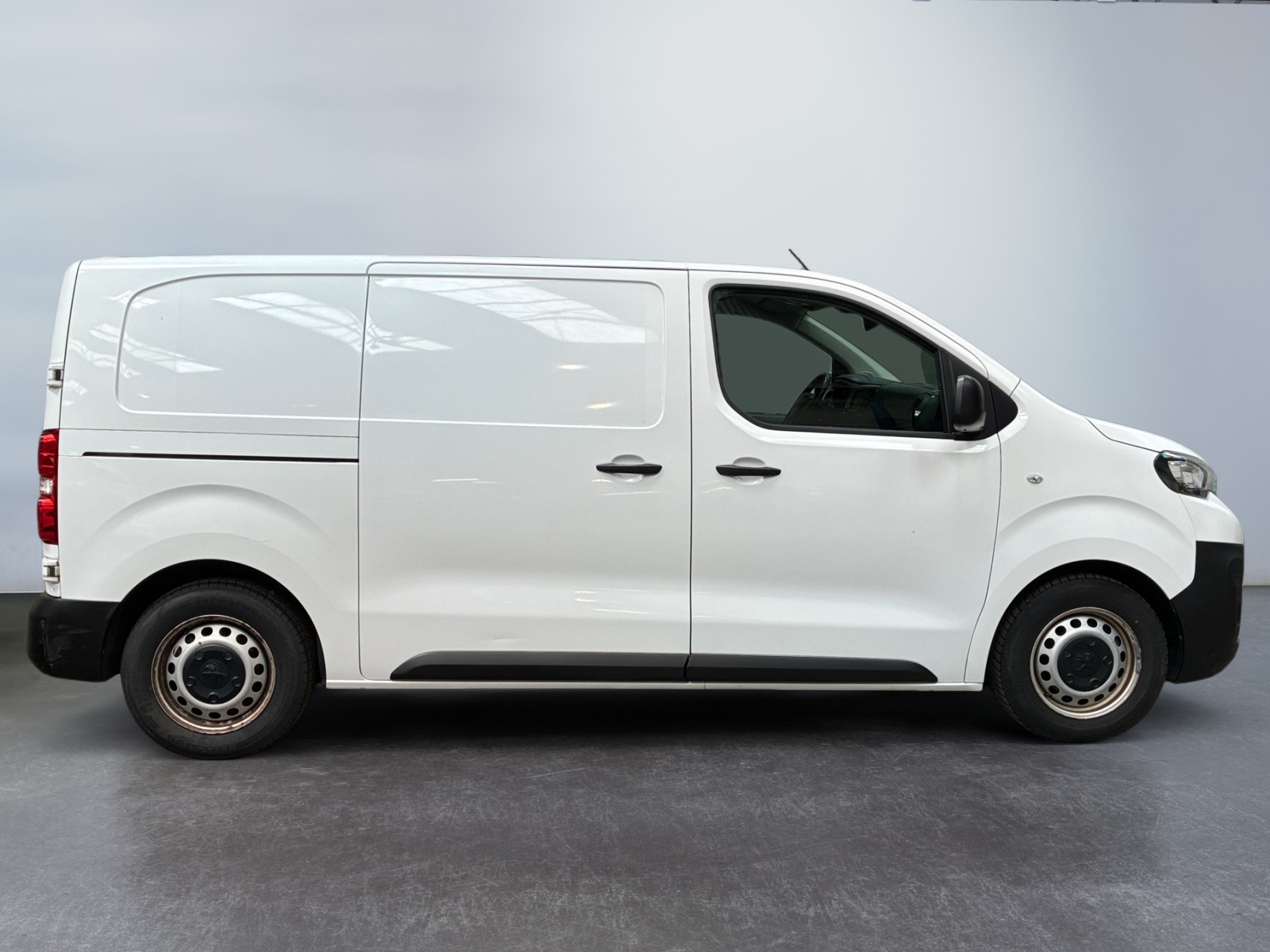PEUGEOT EXPERT FOURGON FGN TOLE STANDARD 1.5 BLUEHDI 120 S&S BVM6 PREMIUM 2021
