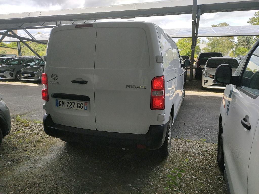 TOYOTA  2023