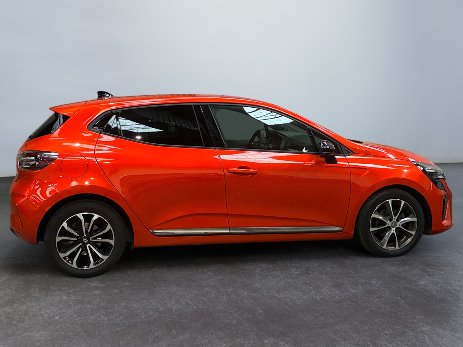 RENAULT CLIO TECHNO TCE 90 - 24 2024