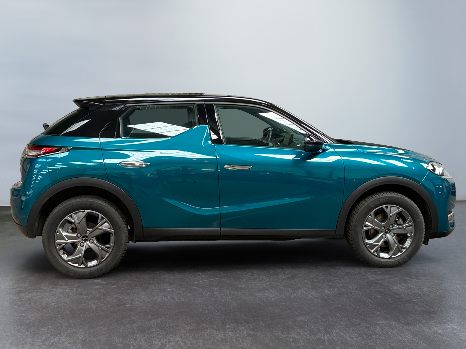 DS 3 CROSSBACK BUSINESS DS3 Crossback BlueHdi 130 S&S EAT8 Business 2022
