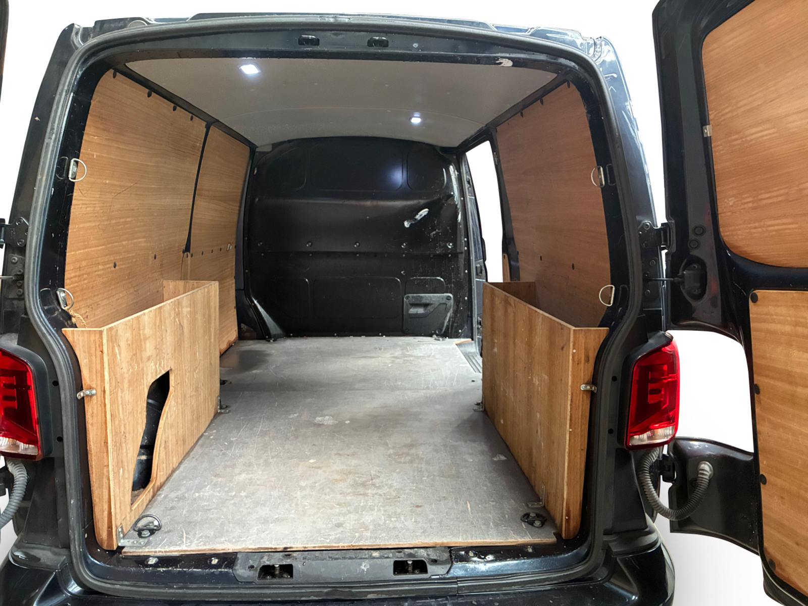VOLKSWAGEN TRANSPORTER 6.1 VAN L2H1 2.0 TDI 150 BVM6 BUSINESS PLUS 2022