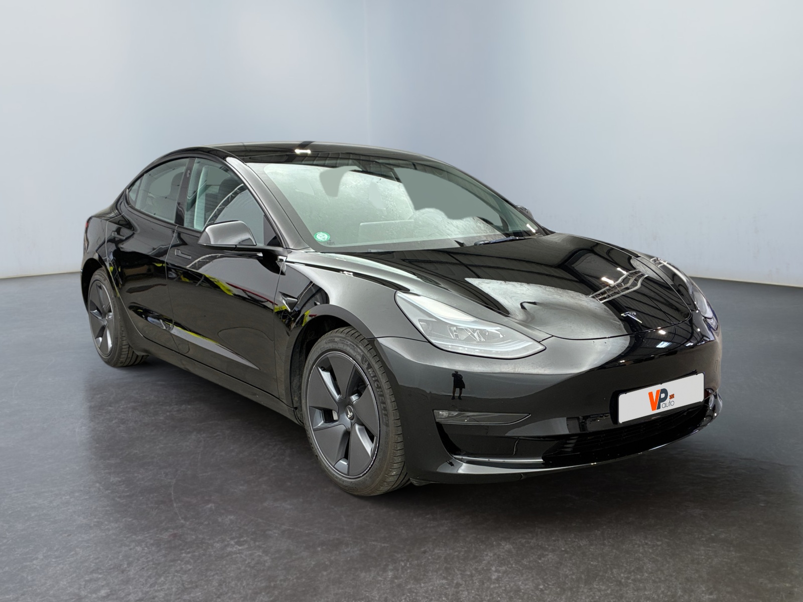 TESLA  2023