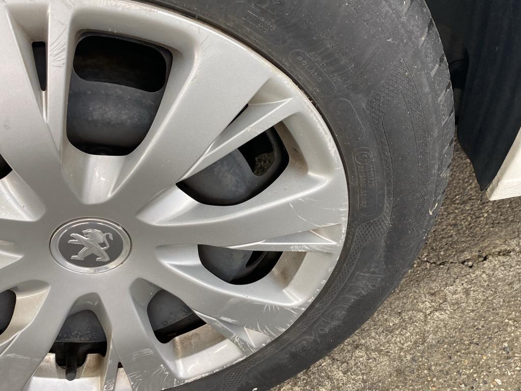 PEUGEOT 208 AFFAIRE PURETECH 82 S&S BVM5 PREMIUM PACK 2019