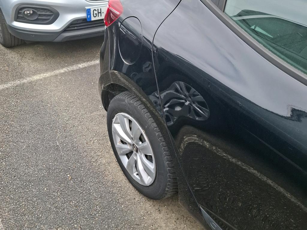 RENAULT RENAULT CLIO SOCIETE BLUE DCI 85 AIR NAV 2021