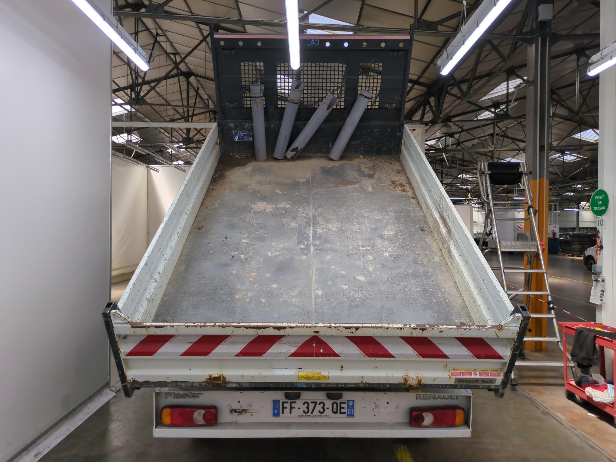 RENAULT MASTER TRANSPORTS SPECIFIQUES (07/2010-0 BD L3 3.5t dCi 130 E6 CONFORT 7 PL 2019
