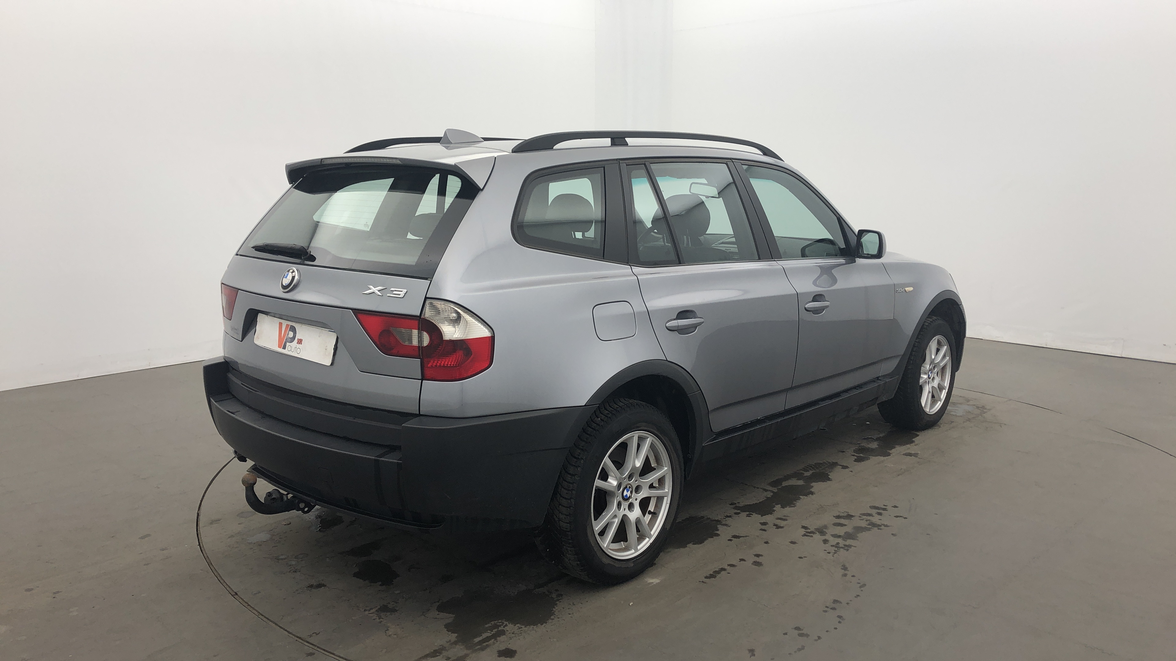 BMW  2005