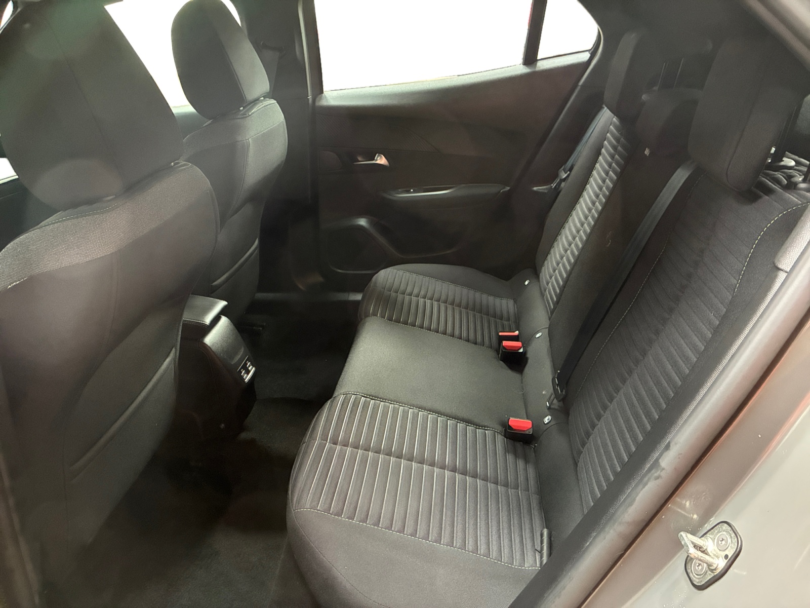 PEUGEOT 2008 Moteur électrique 136 ch 2024