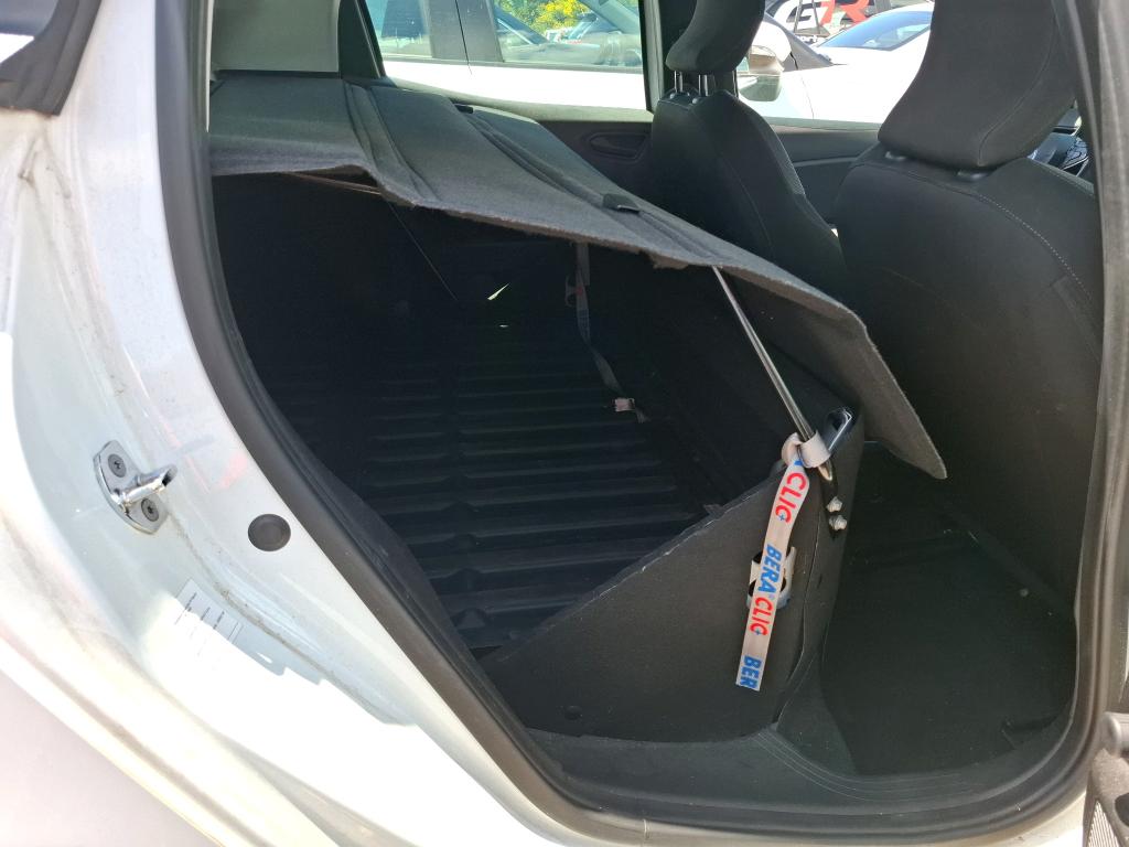 RENAULT RENAULT CLIO SOCIETE BLUE DCI 100 - 21N AIR NAV 2022