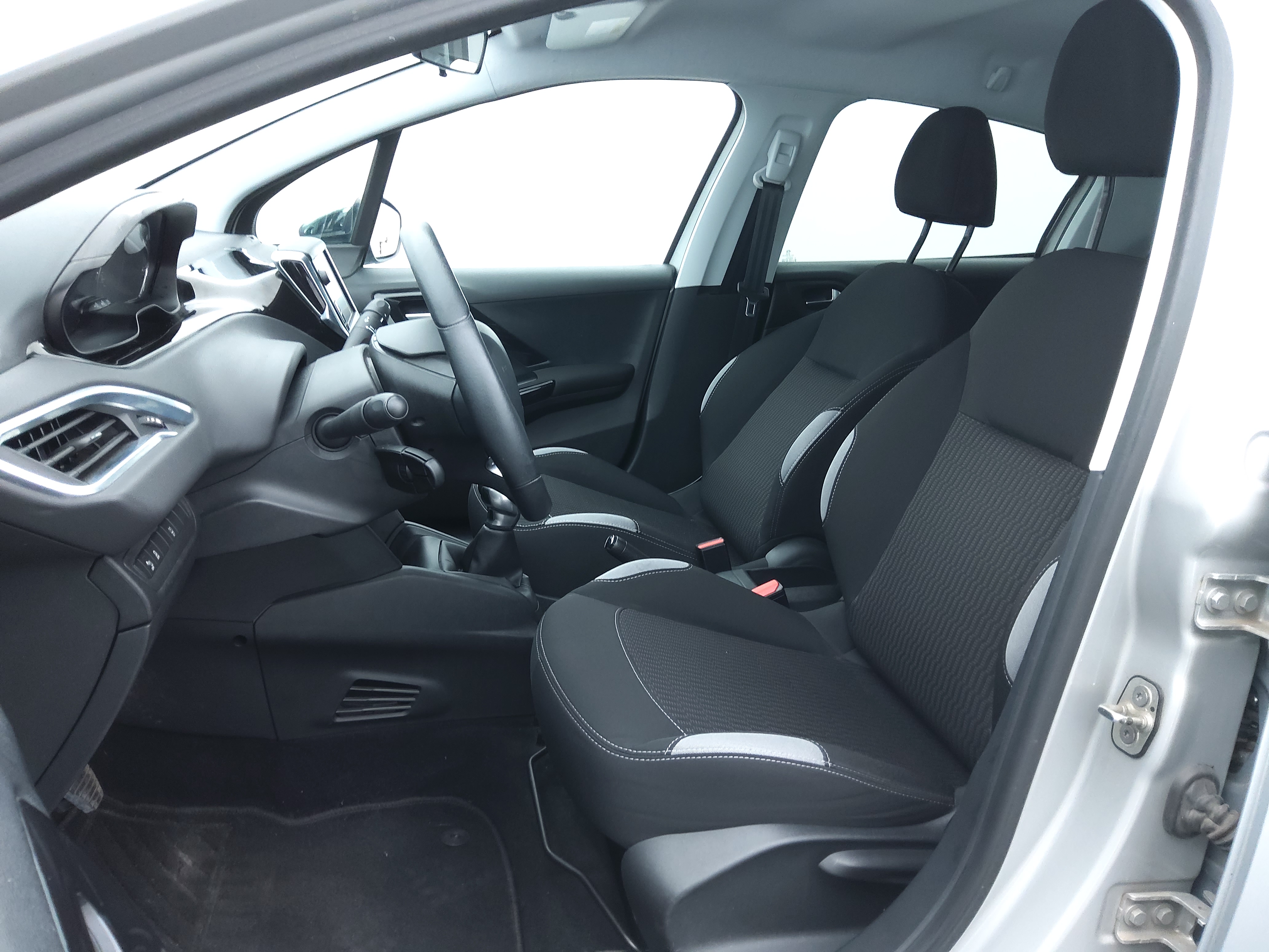 PEUGEOT  2011