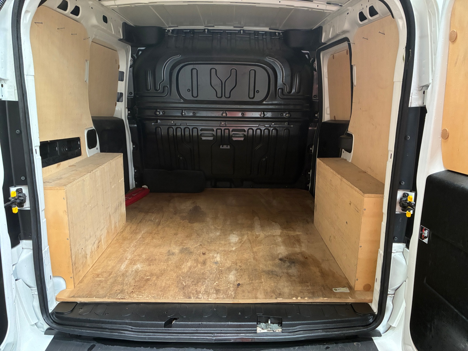FIAT DOBLO CARGO FT 1.6 MULTIJET 105 PRO LOUNGE 2021