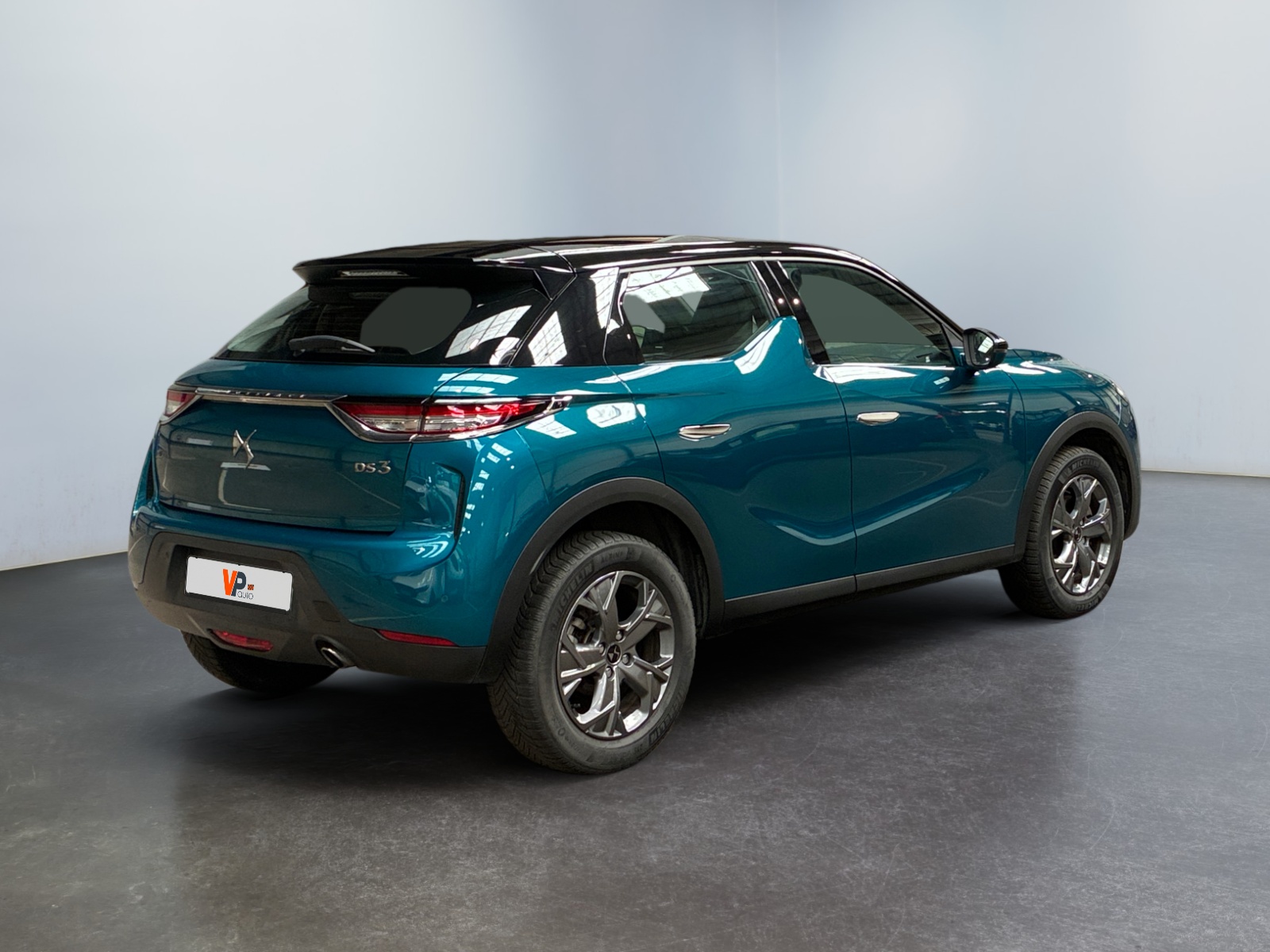 DS 3 CROSSBACK BUSINESS DS3 Crossback BlueHdi 130 S&S EAT8 Business 2022