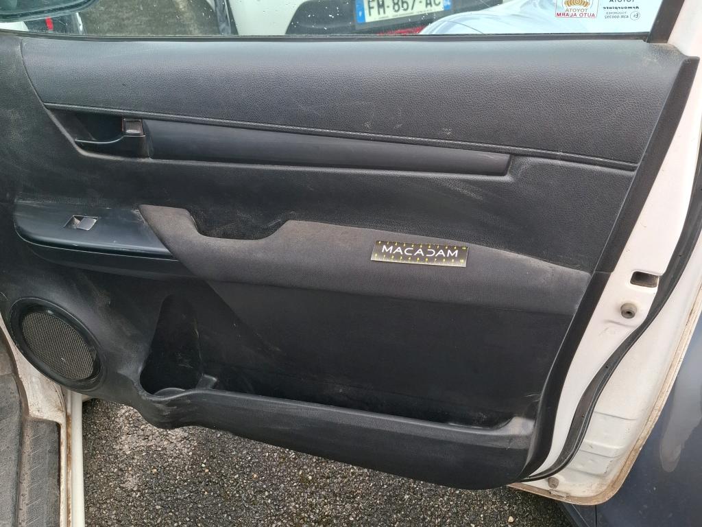 TOYOTA  2021