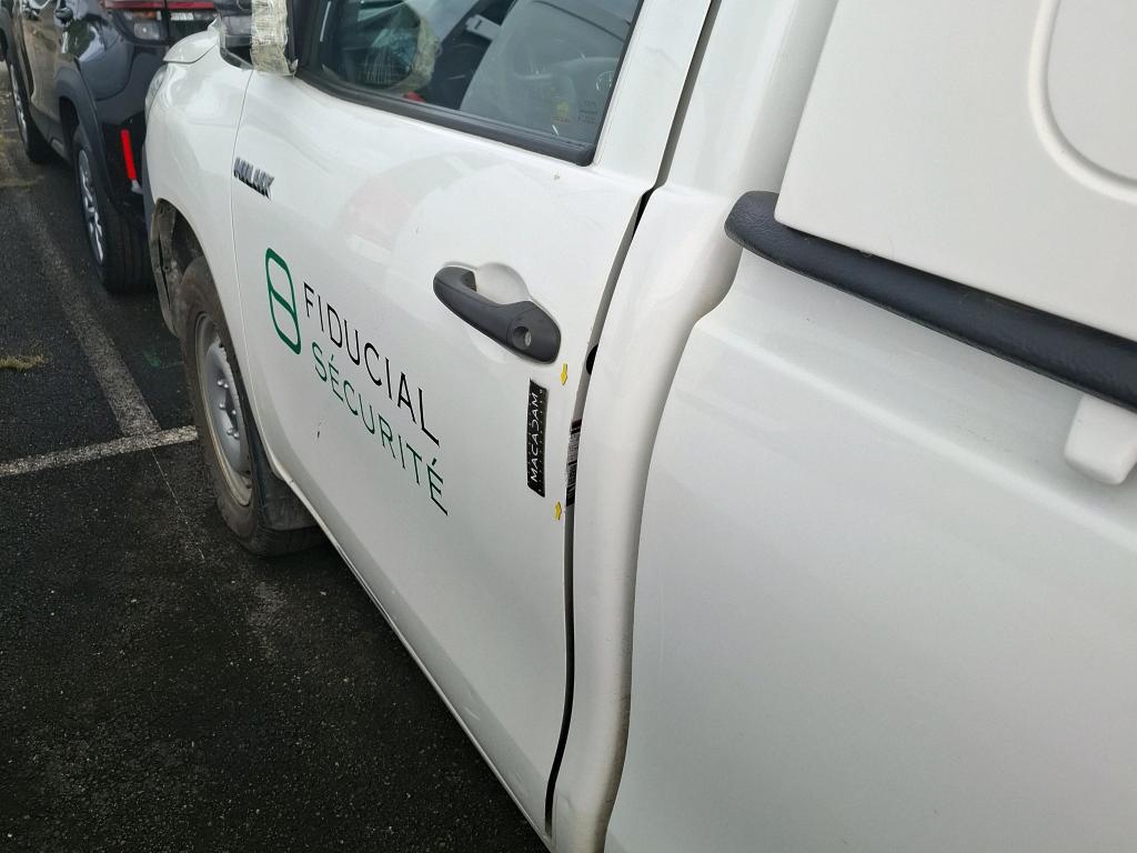 TOYOTA  2021