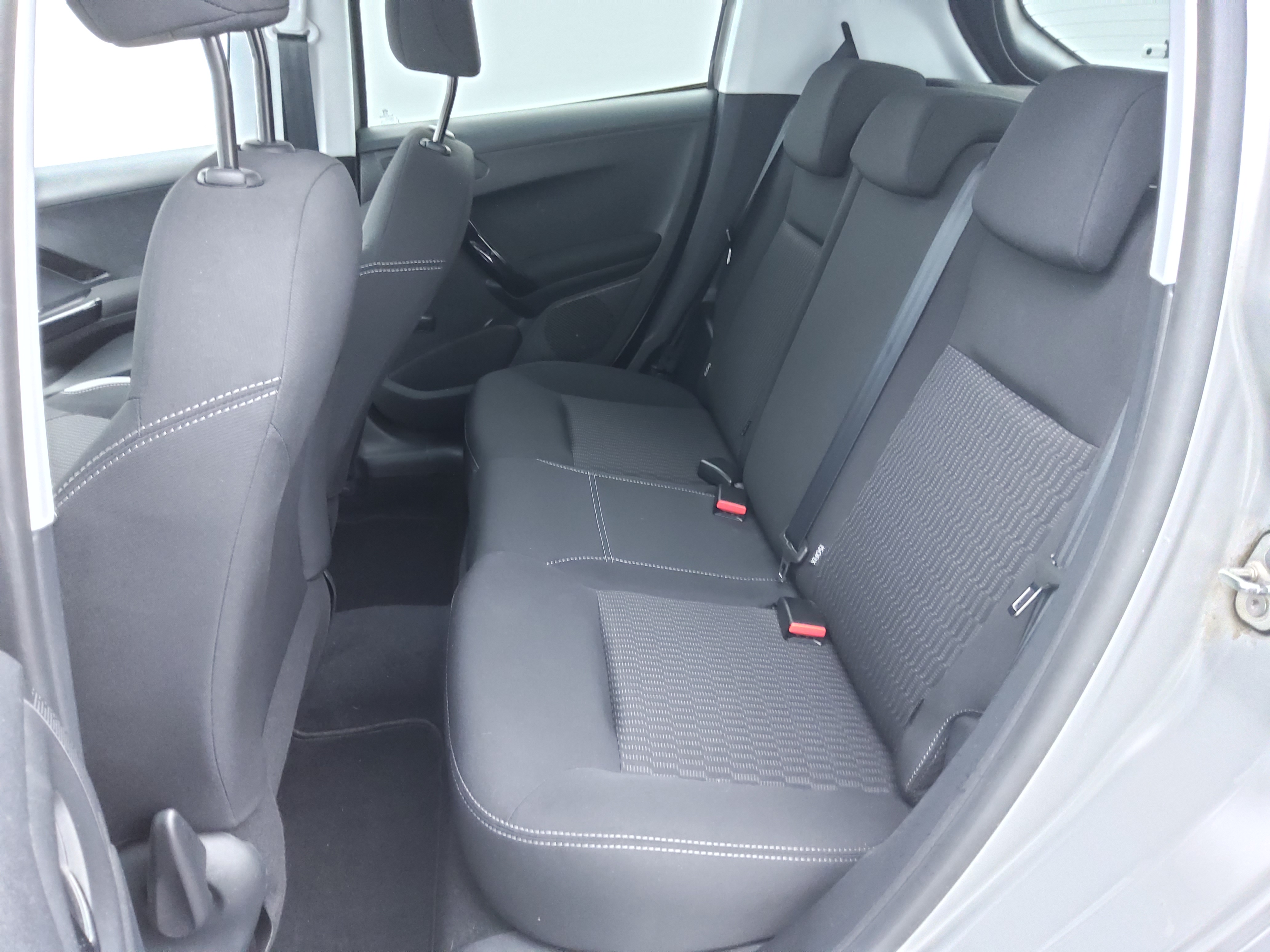 PEUGEOT  2011