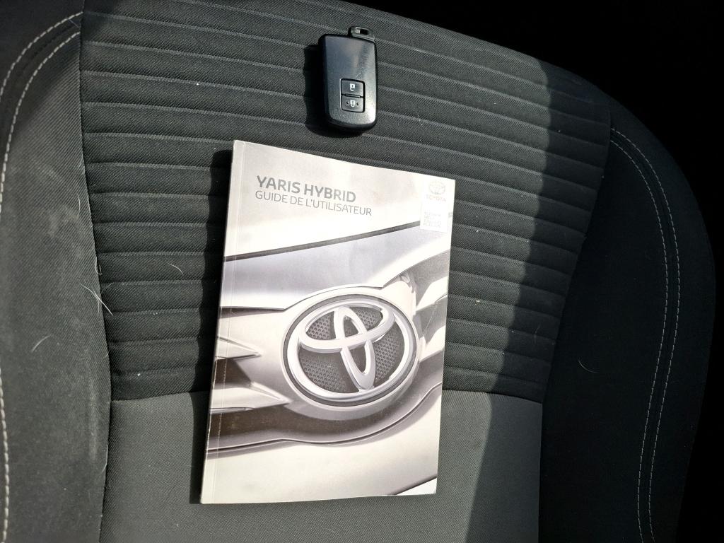 TOYOTA  2019