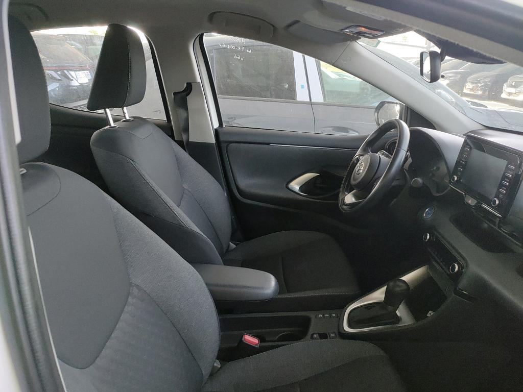 TOYOTA  2022