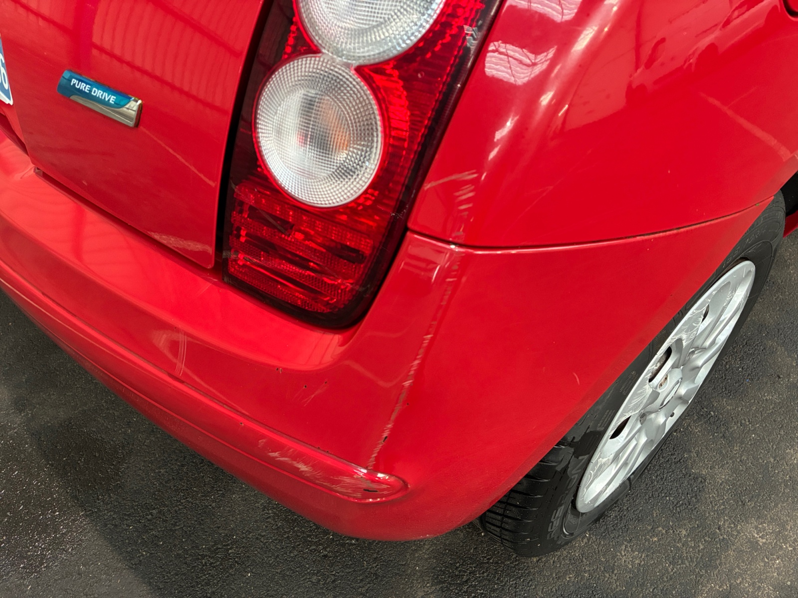 NISSAN  2010